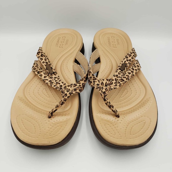 Crocs Capri Leopard Print Strappy Sandals Women's Size 8 Tan Comfort Flip Flop - Picture 2 of 8